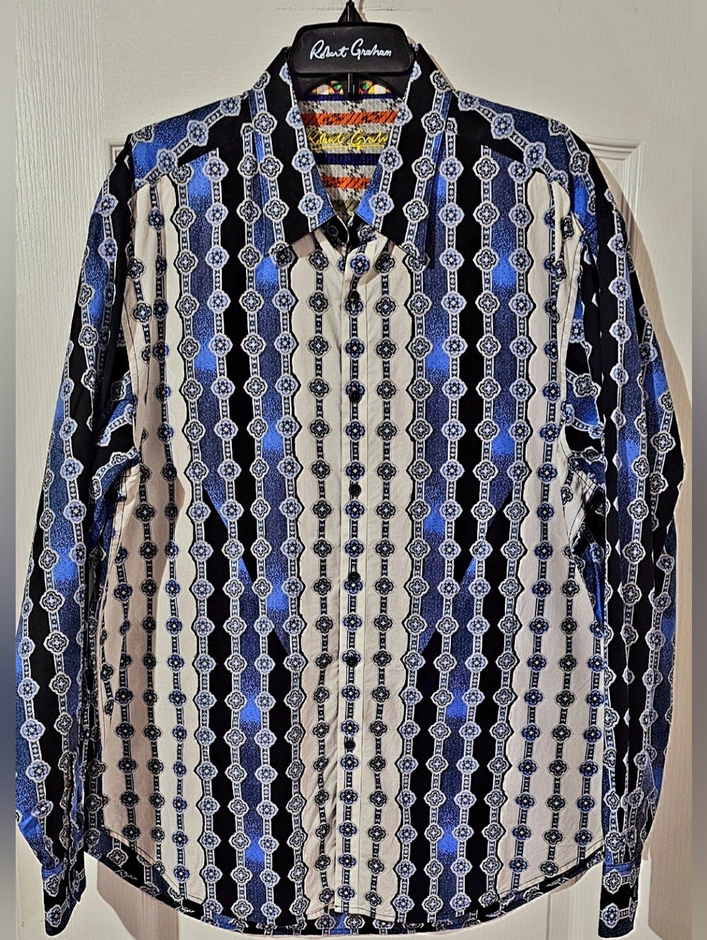 Robert Graham Men's Blue & White Geometric Button-Up Shirt